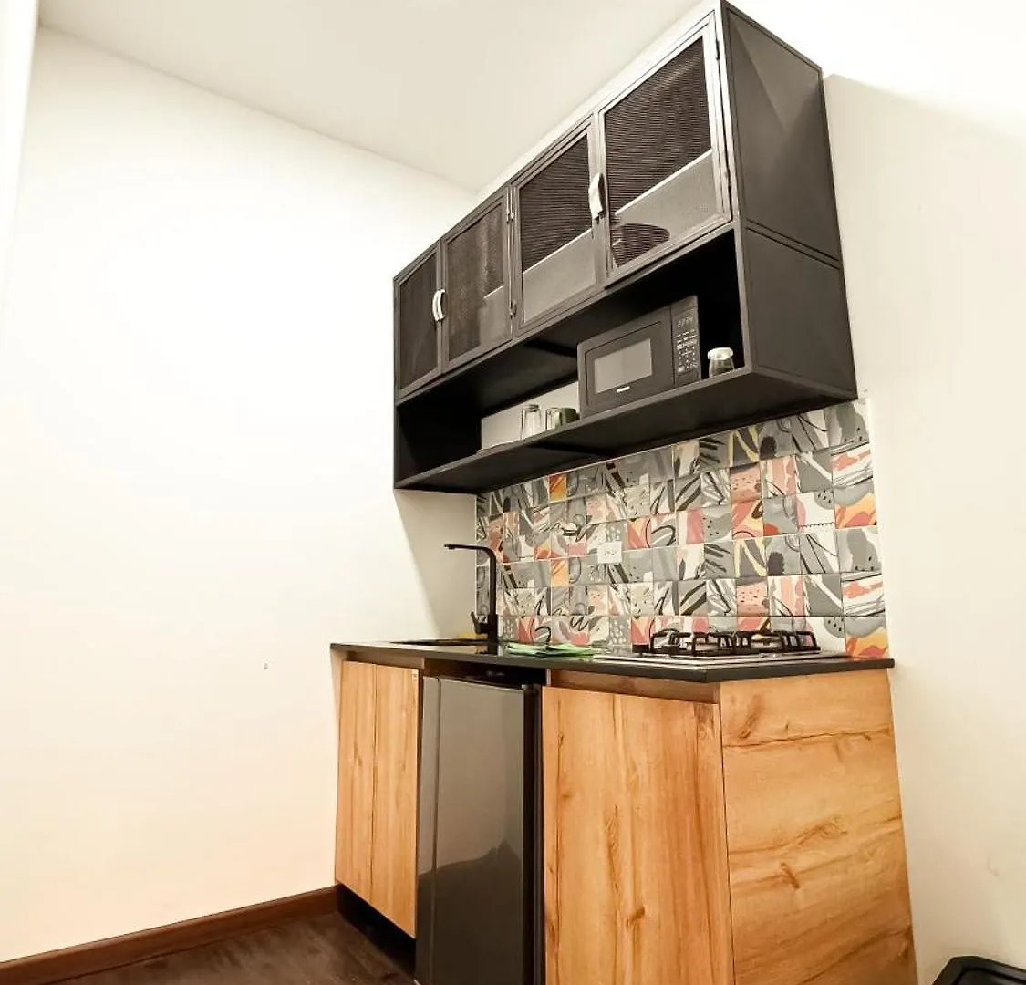 Apartaestudio Amueblado En Poblado Frn106 By Roots Rentals Medellín 0*,  Kolumbie